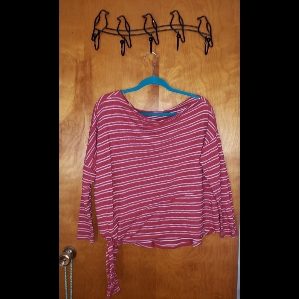 Kye Mi Dusty Rose Striped Shirt With Side Tie